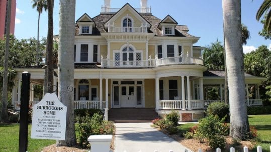 Historic building shingle roof replacement by Robertson Roofing in Florida